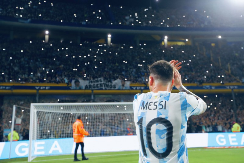 梅西：阿根廷并非世界杯热门，但无惧于任何人_