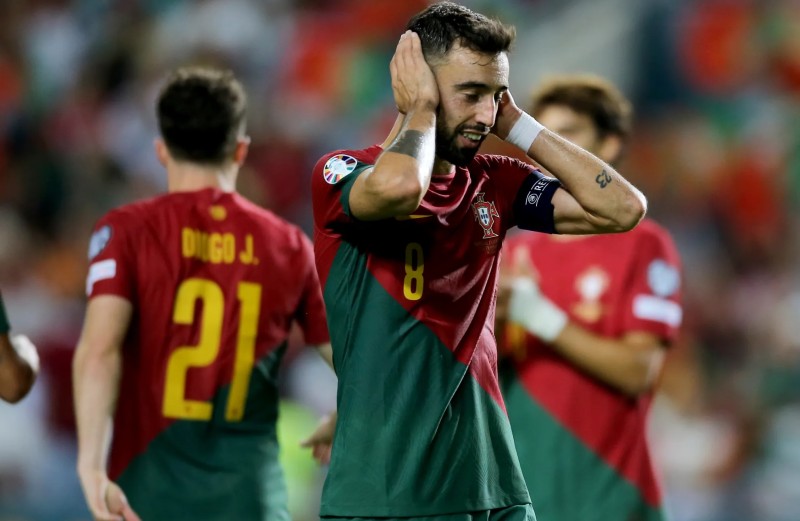 欧洲杯预选赛——布鲁诺·费尔南德斯贡献3次助攻　葡萄牙9比0狂胜卢森堡_