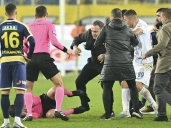 俱乐部主席殴打裁判　土耳其被迫暂停联赛